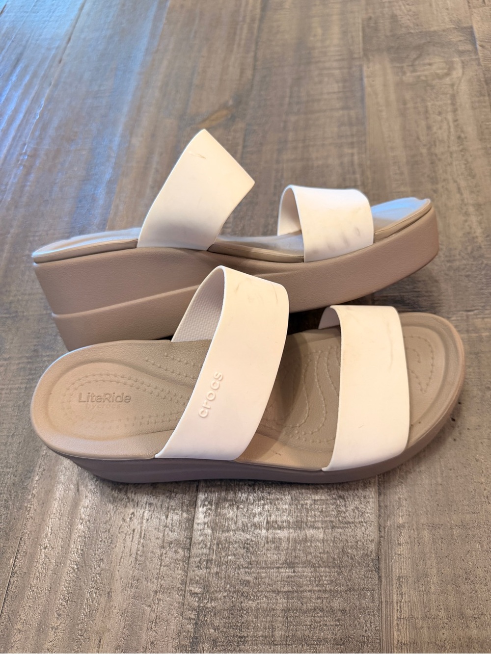 Crocs Women's Brooklyn Low Wedge Sandals LiteRide Platform Beige Brown Size 8
